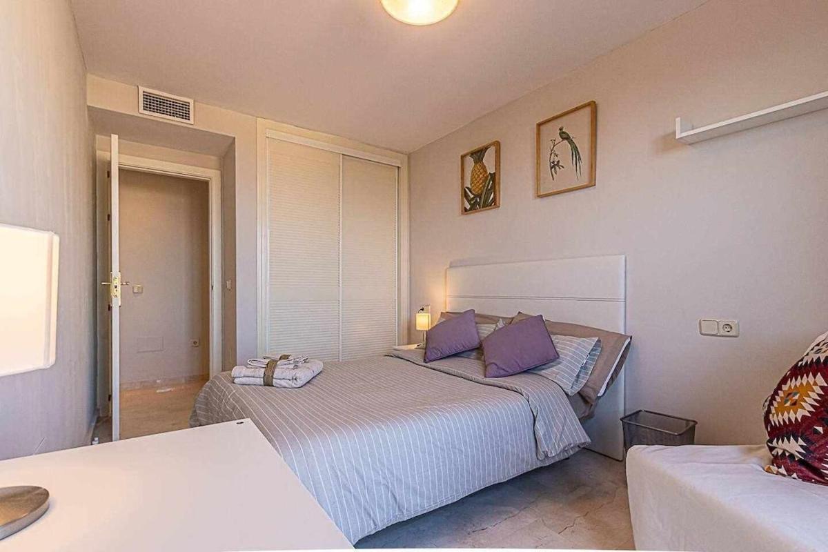 797 Holiday Rentals - Moderno Piso Para 5 Con Hermosas Vistas Benalmadena Ngoại thất bức ảnh
