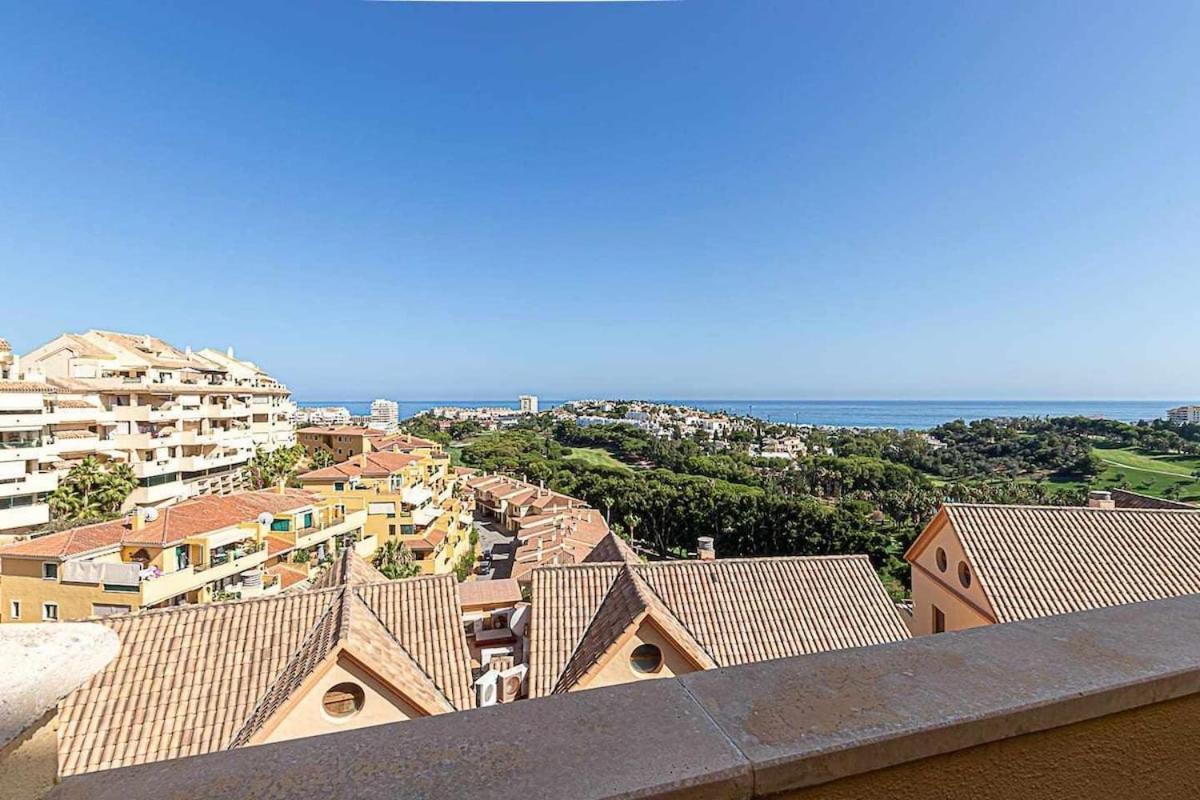 797 Holiday Rentals - Moderno Piso Para 5 Con Hermosas Vistas Benalmadena Ngoại thất bức ảnh
