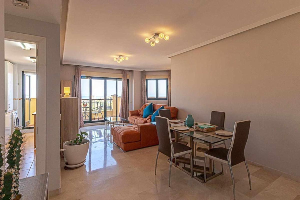 797 Holiday Rentals - Moderno Piso Para 5 Con Hermosas Vistas Benalmadena Ngoại thất bức ảnh